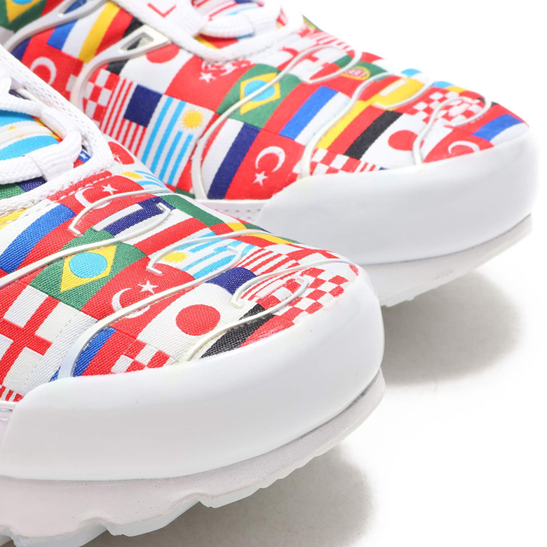 Nike Air Max Plus International Flag 6