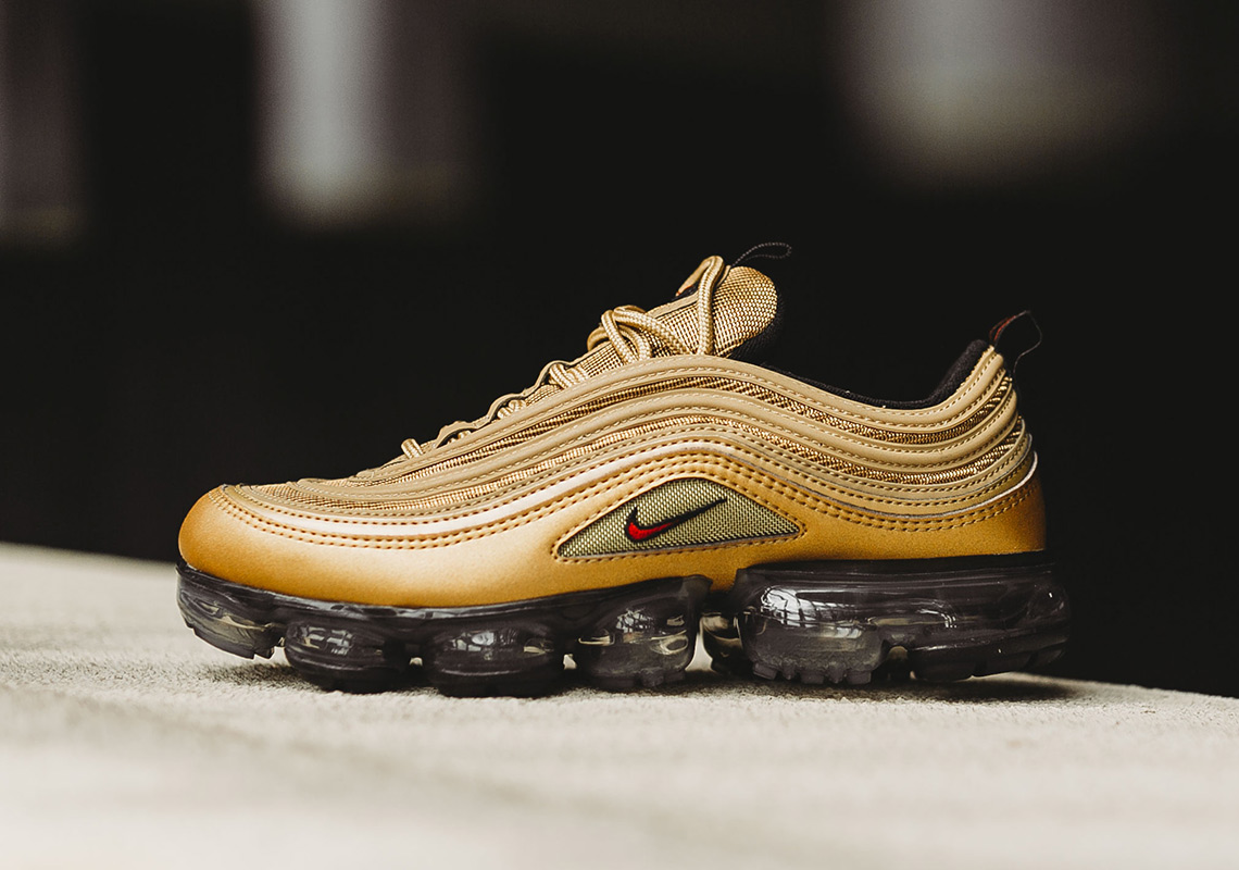 Nike Vapormax 97 Metallic Gold Release Date Info 5