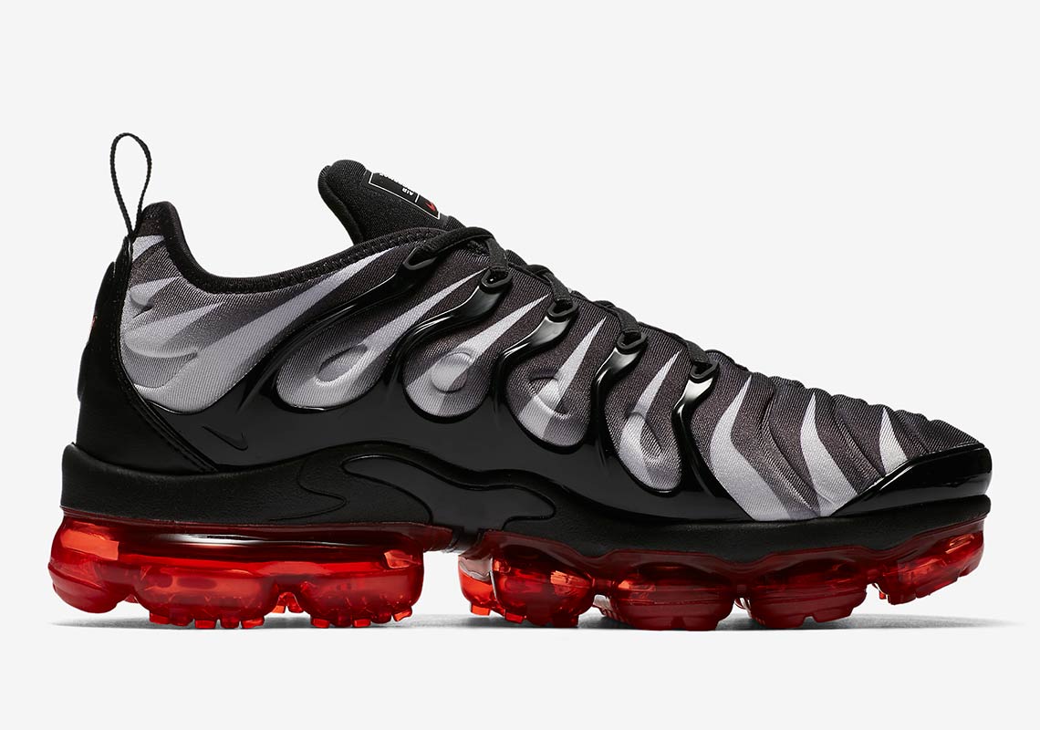 Nike Vapormax Plus Red Shark Tooth Aq8632 001 3