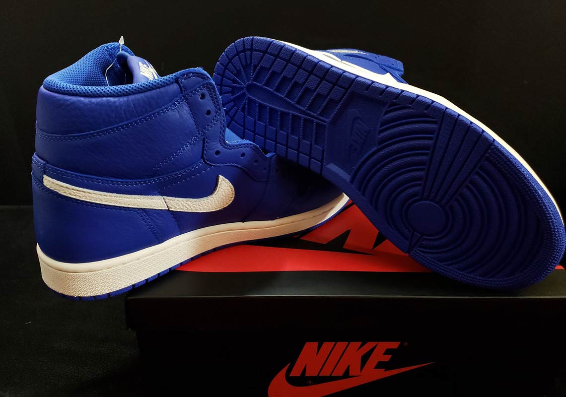 Air Jordan 1 Hyper Royal Release Date 555088 401 5