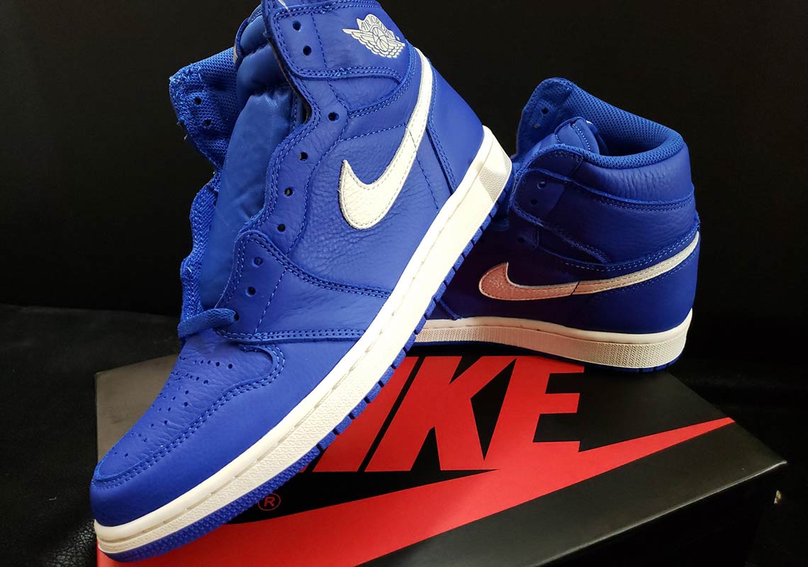 Air Jordan 1 Hyper Royal Release Date 555088 401 7