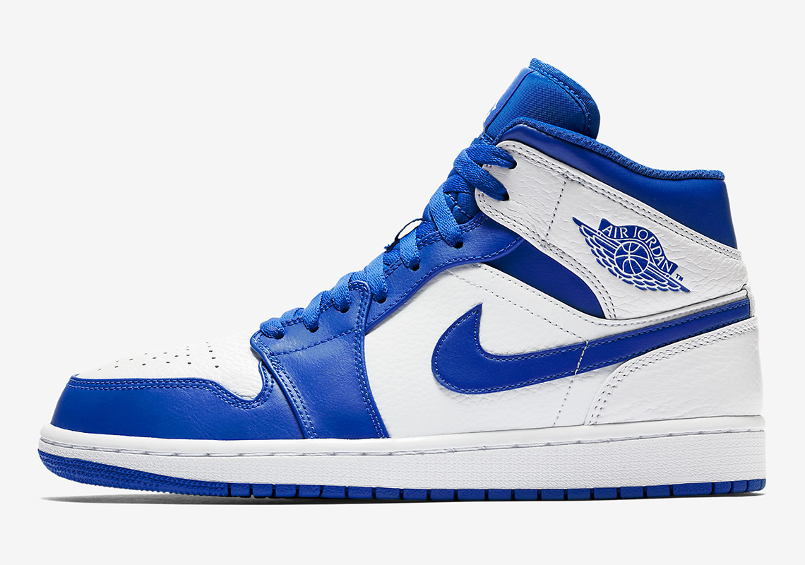 Air Jordan 1 Mid Hyper Royal 554724 114 1