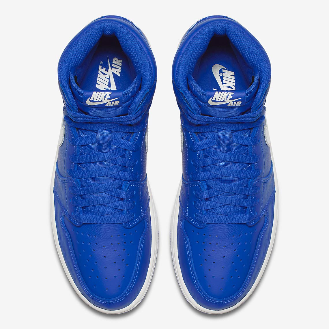 Jordan 1 Hyper Royal 555088 401 4