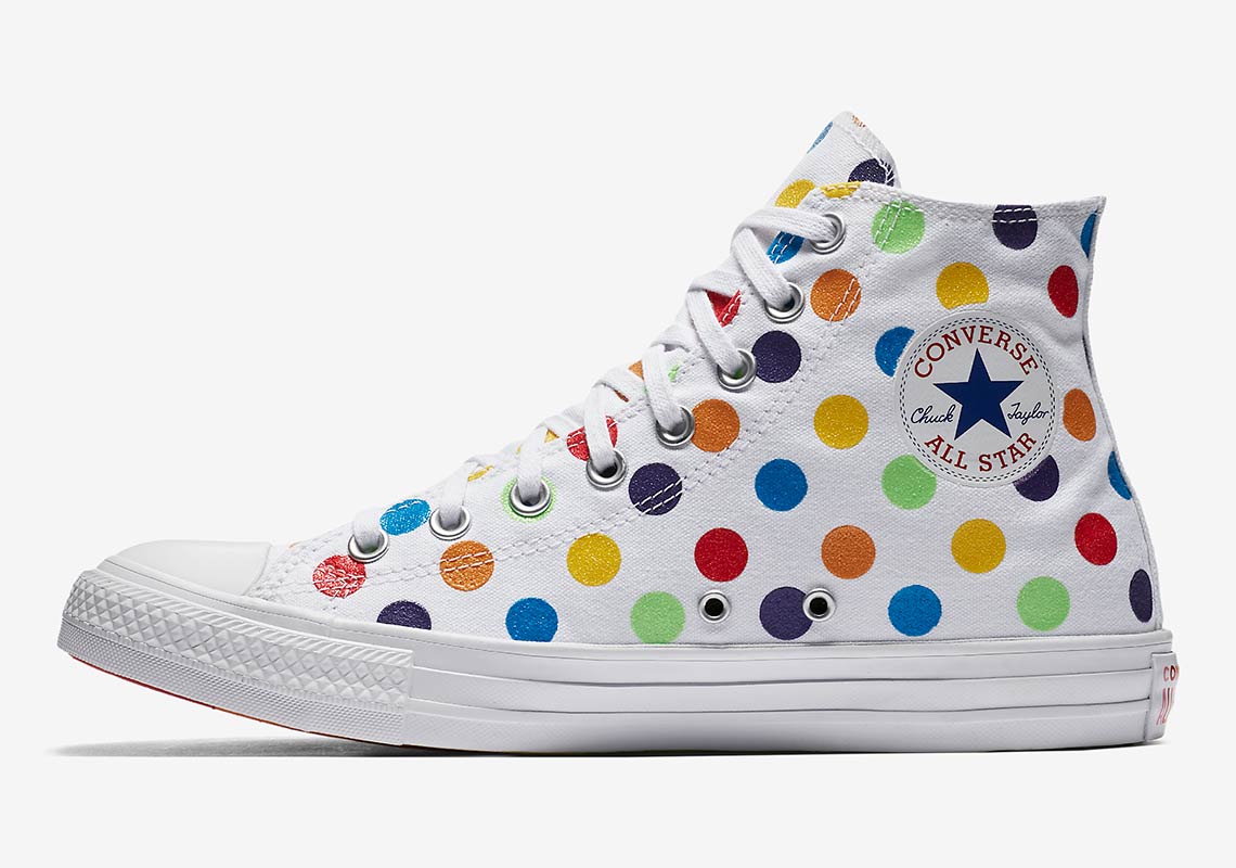 Miley Cyrus Converse Chuck Taylor Polka Dot 1