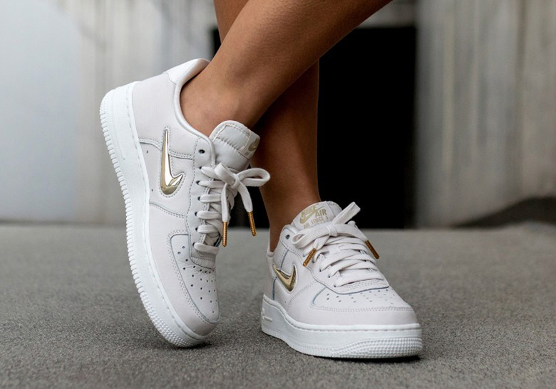 Nike Air Force 1 Low Gold Jewel Swoosh 3