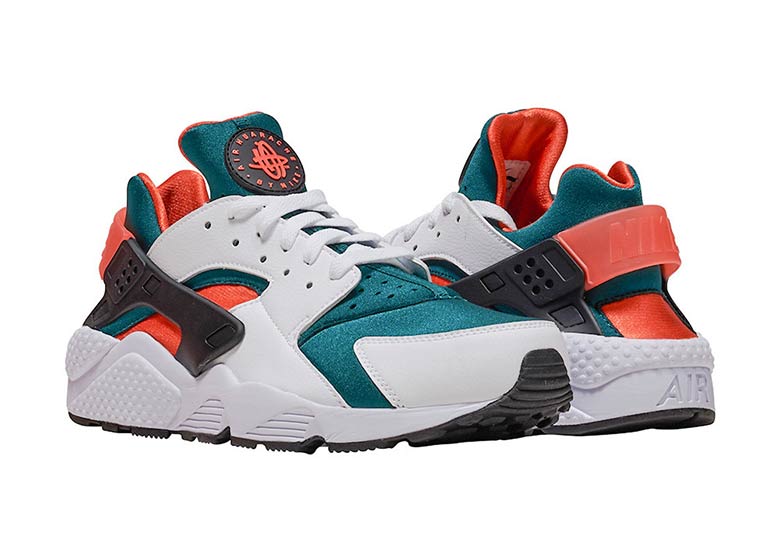 Nike Air Huarache At4254 102 1