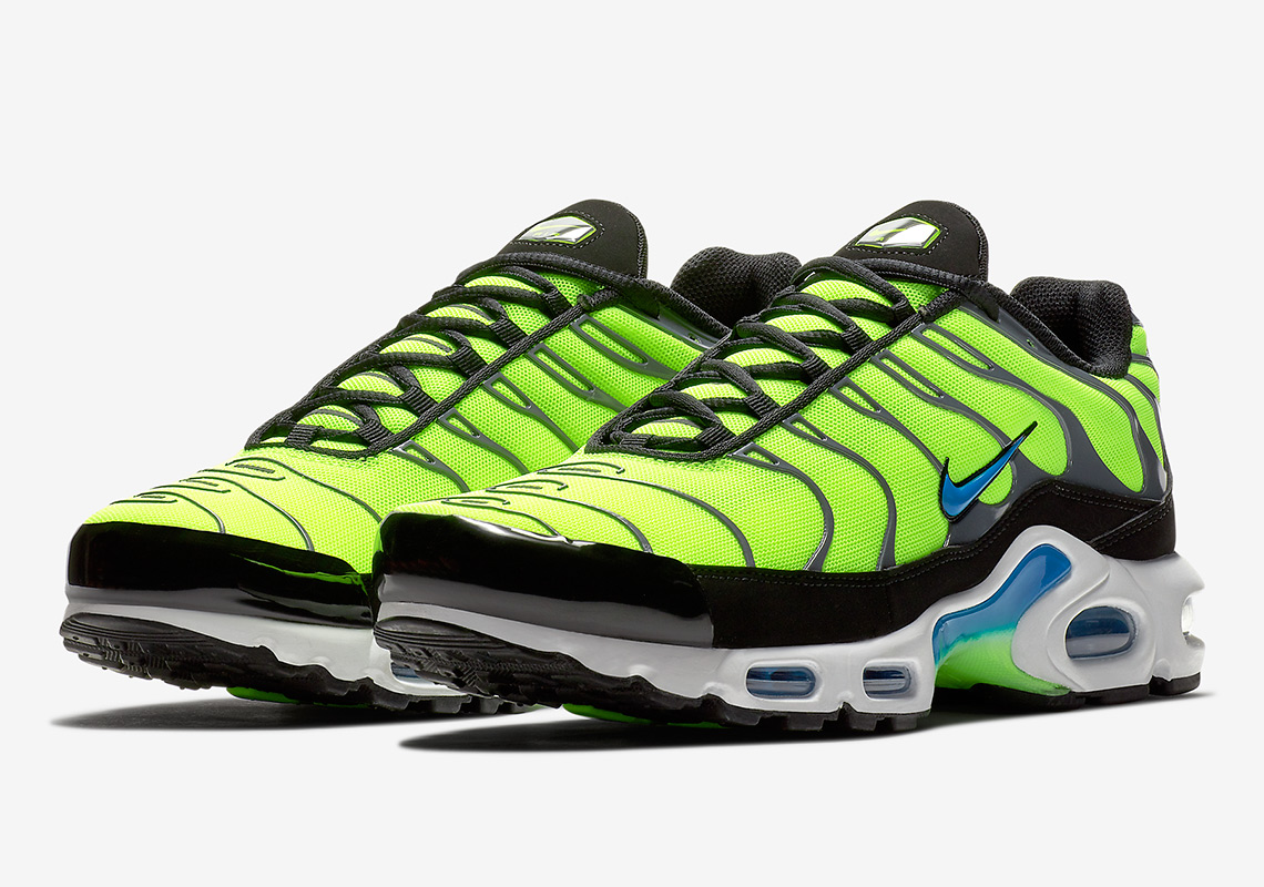 Nike Air Max Plus "Scream Green" Is Available Now