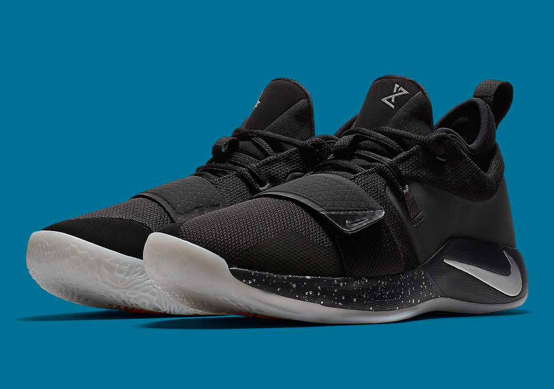 A Detailed Look At The Nike PG 2.5