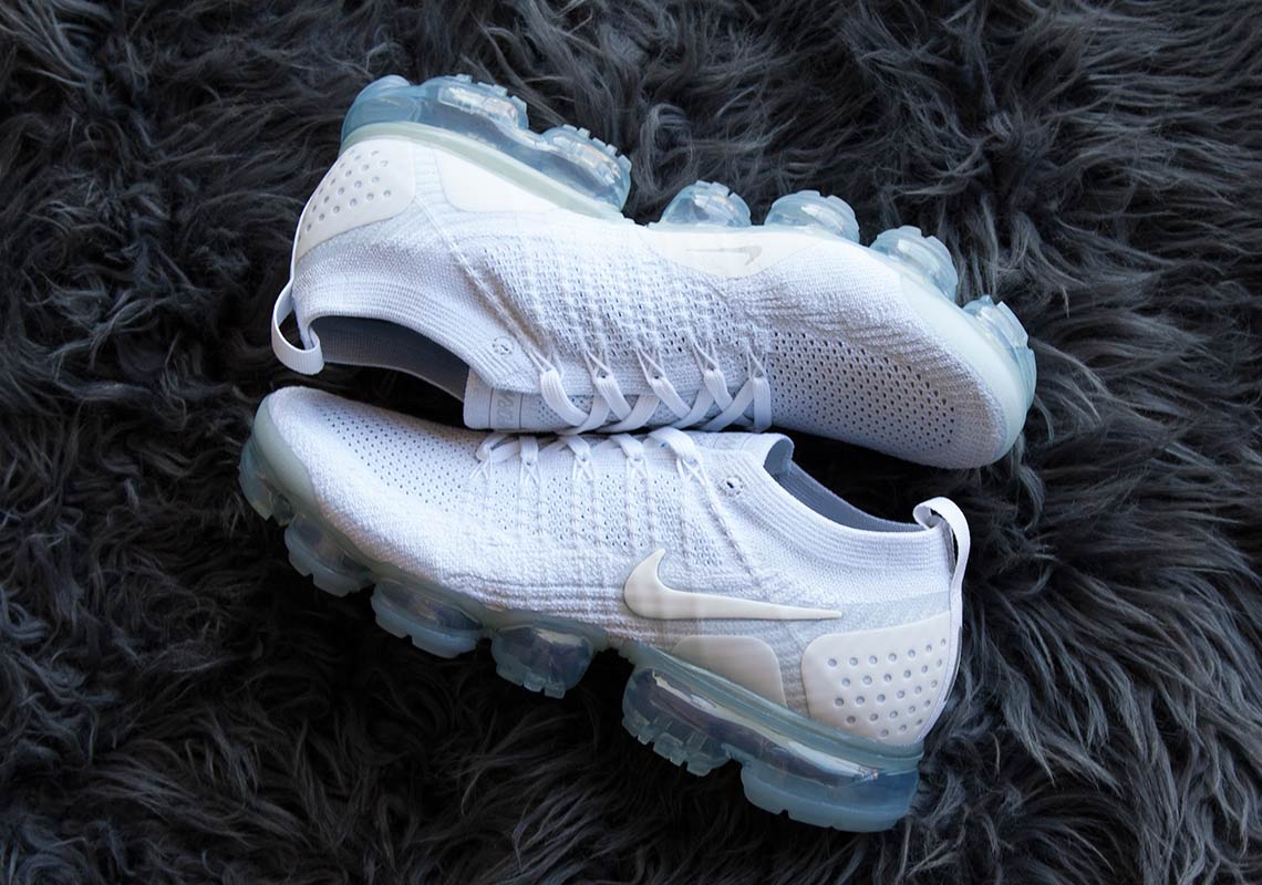 The Nike Vapormax 2 Brings Back “Pure Platinum”