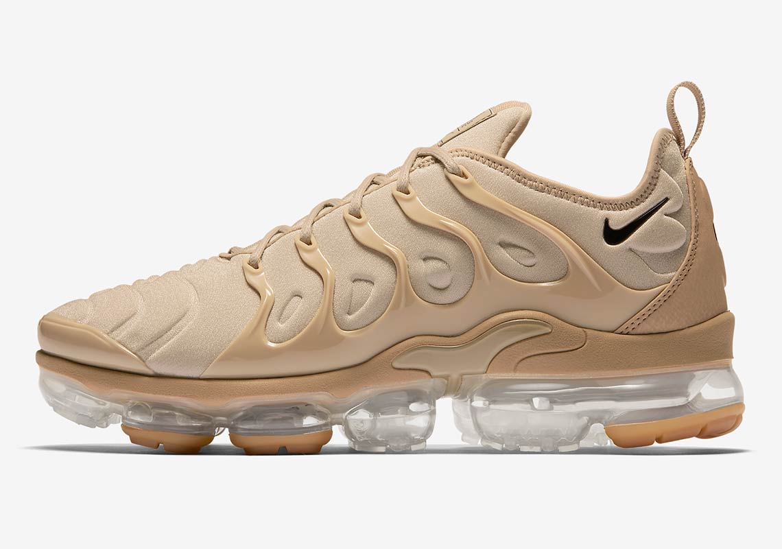 Nike Vapormax Plus Desert At5681 200 1