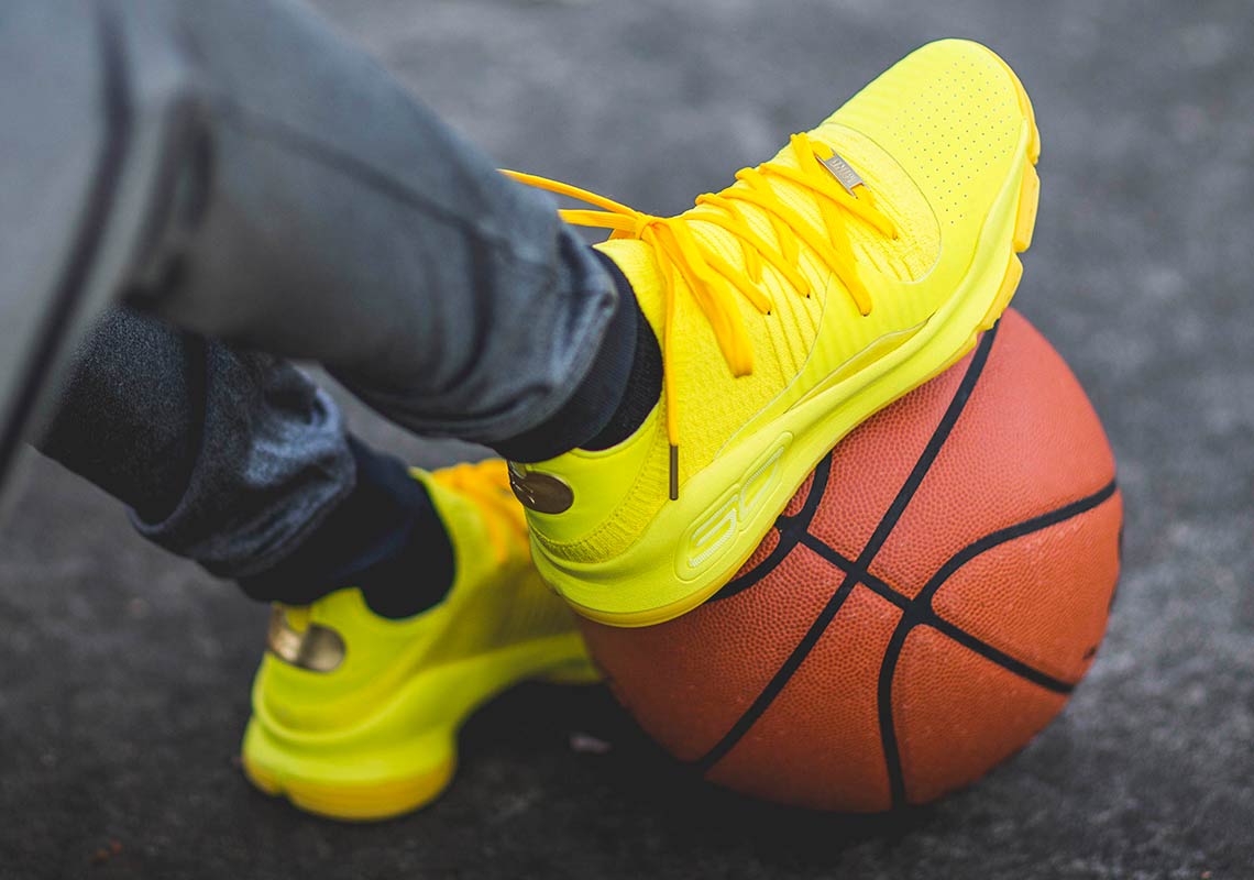 Under Armour Curry 4 Yellow