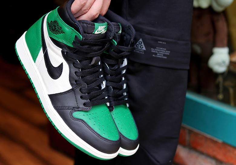 Air Jordan 1 Pine Green 555088 302 1