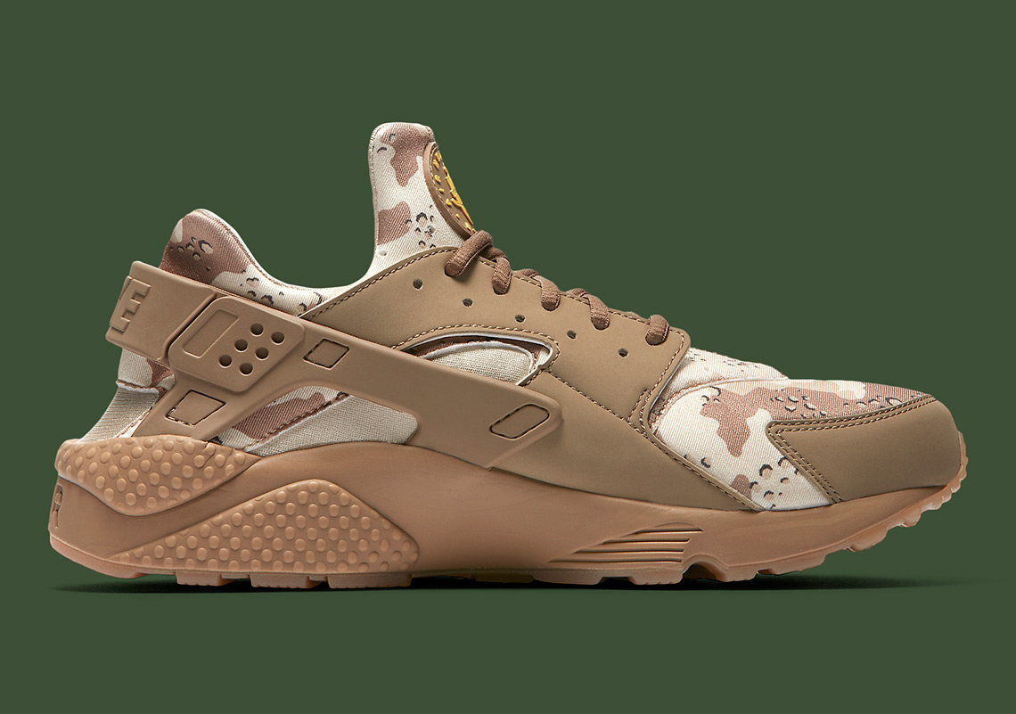 Nike Air Huarache Camo At6156 200 4