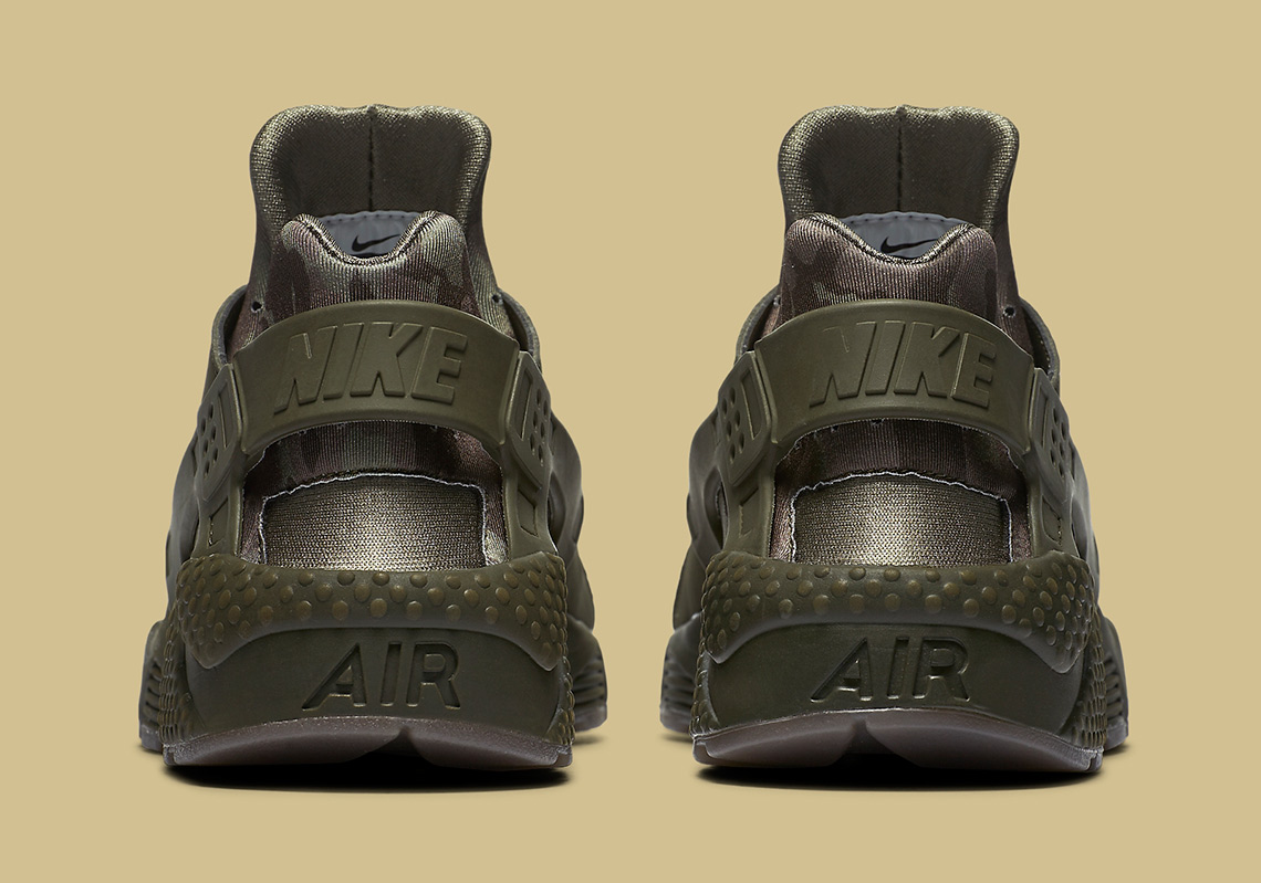 Nike Air Huarache Camo At6156 300 1