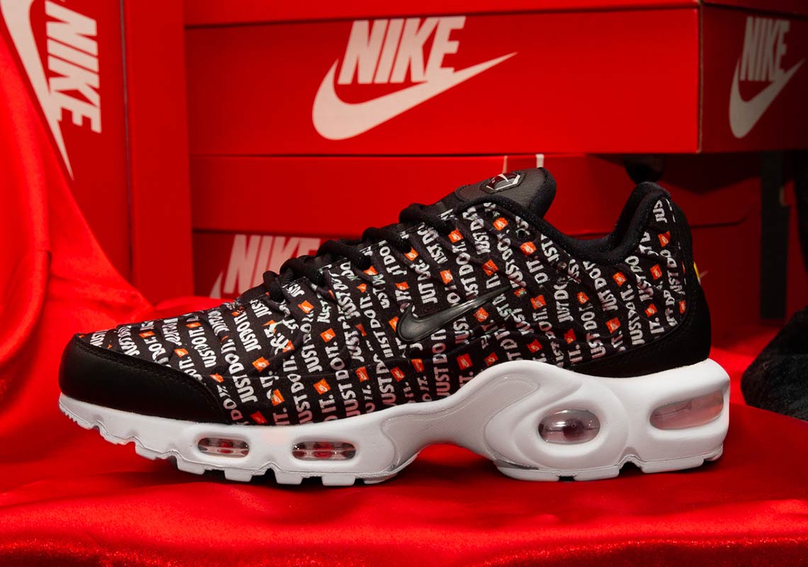 Nike Air Max Plus Just Do It Black 862201 007