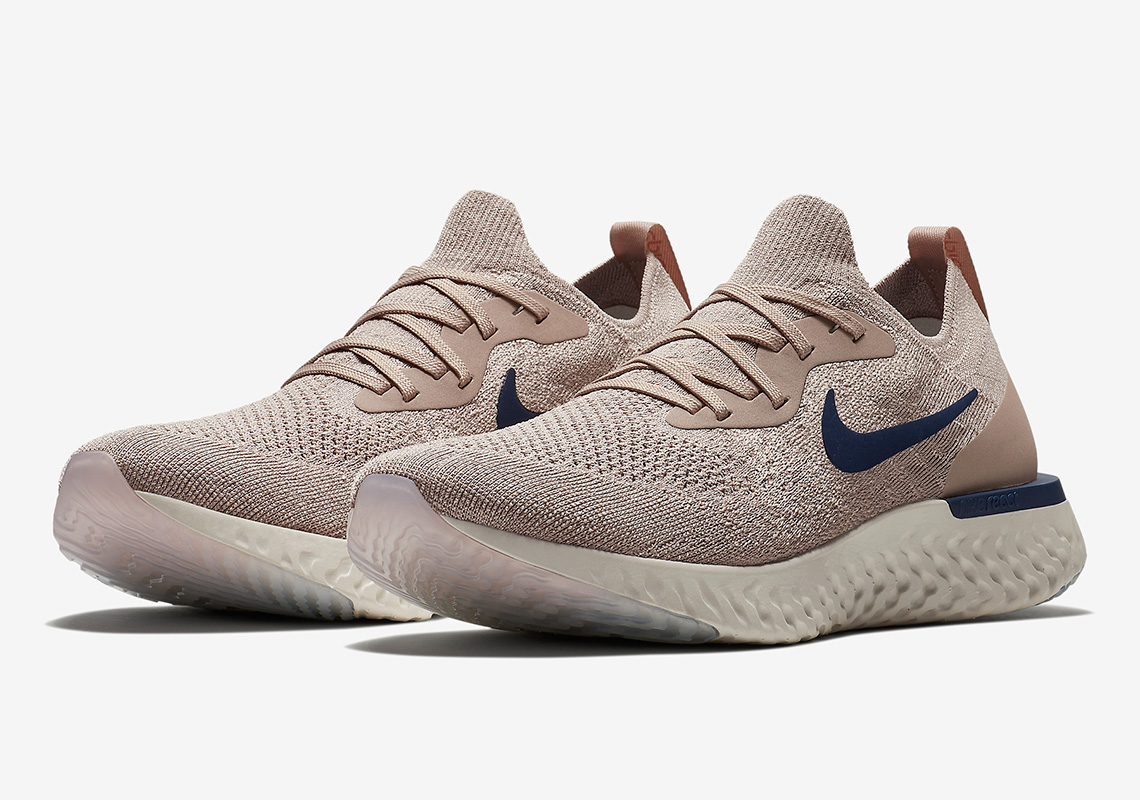 Nike Epic React Flyknit Aq0067 201 4