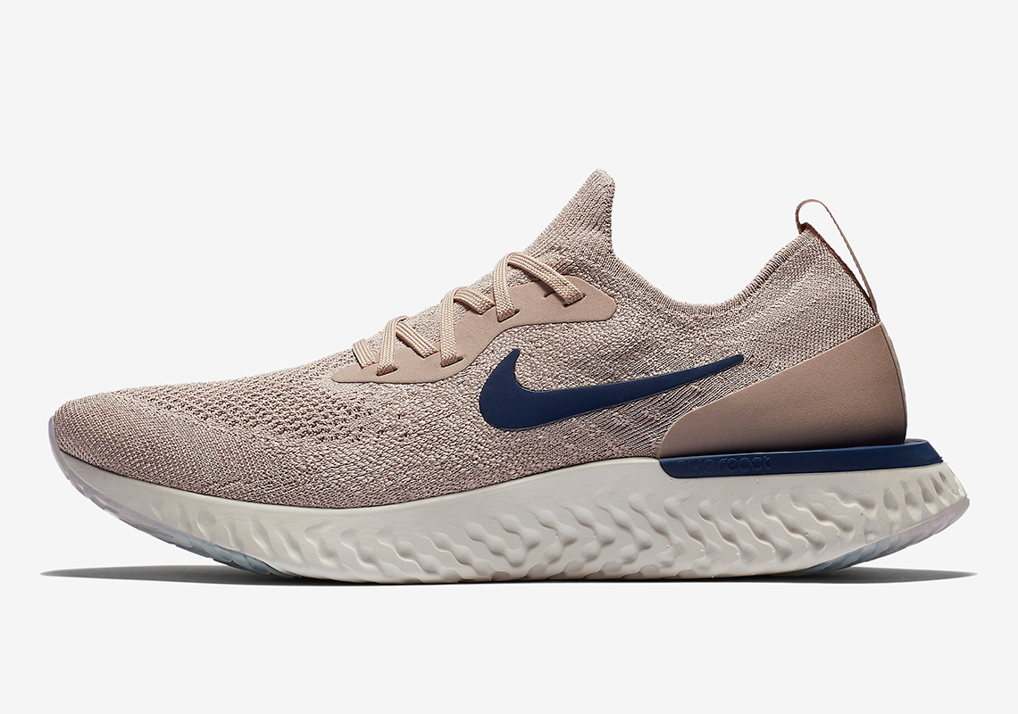 Nike Epic React Flyknit Aq0067 201 5