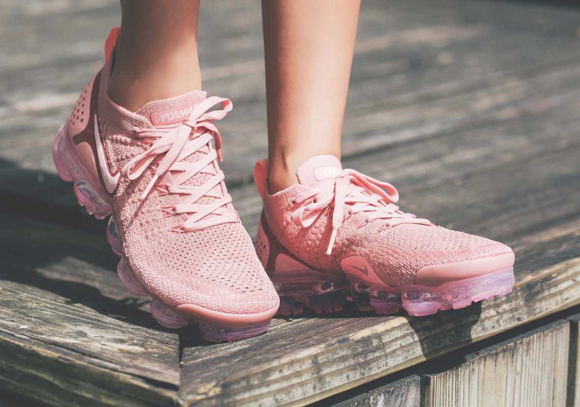 Nike Vapormax Flyknit 2 "Rust Pink" Is Available Now