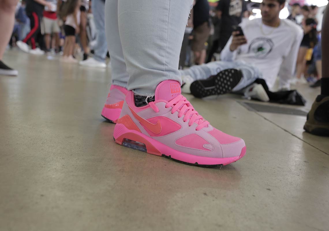 Sneaker Con Dallas On Foot 17