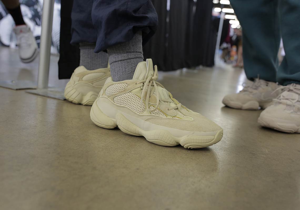 Sneaker Con Dallas On Foot 20