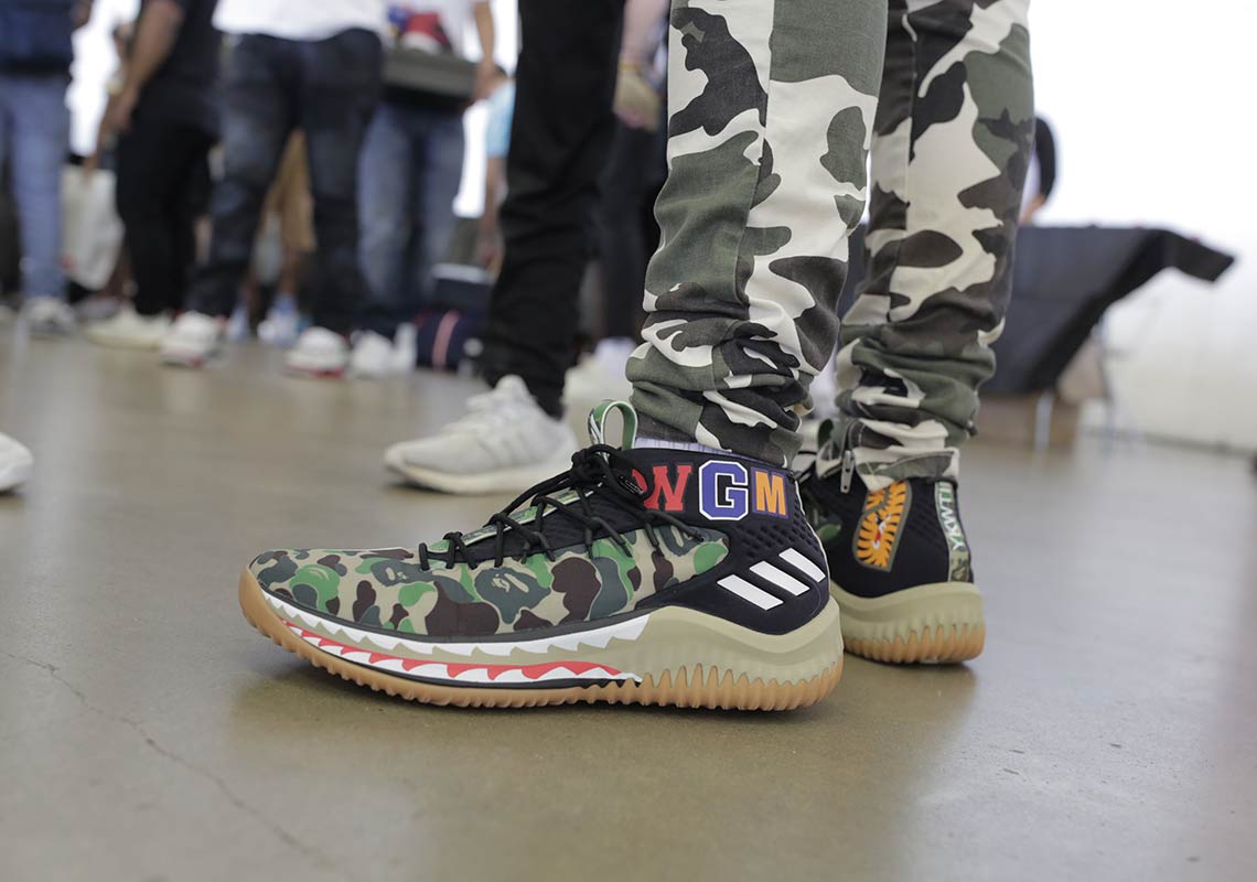 Sneaker Con Dallas On Foot 24