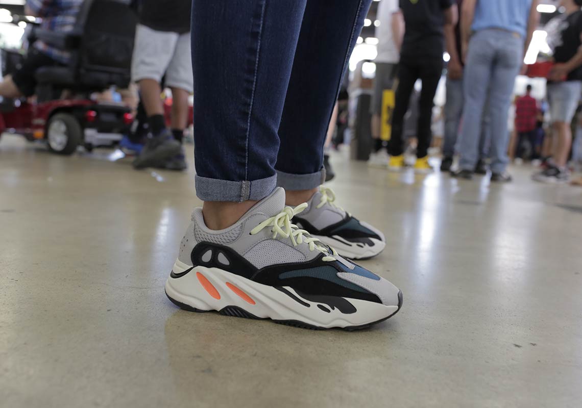 Sneaker Con Dallas On Foot 28