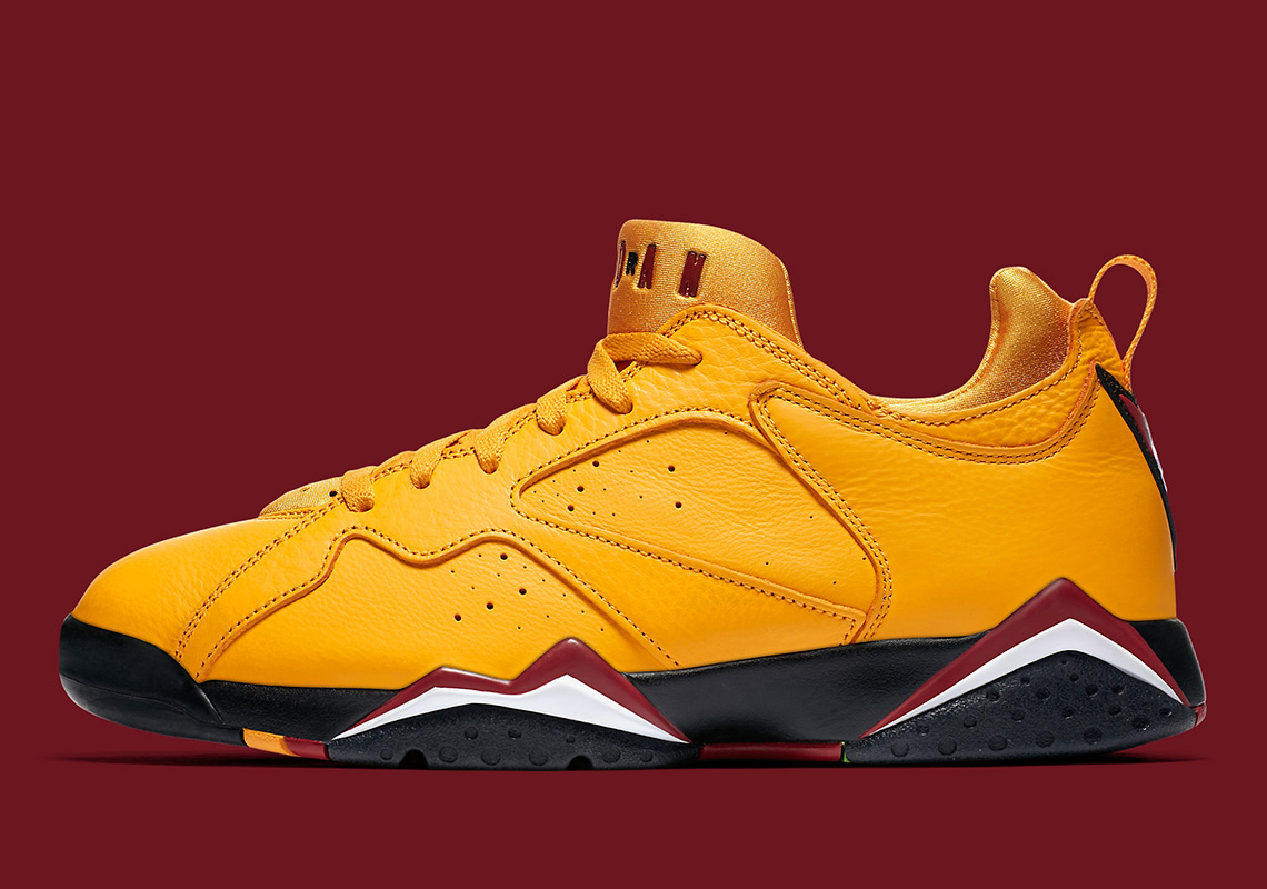 Air Jordan 7 Low Taxi 2