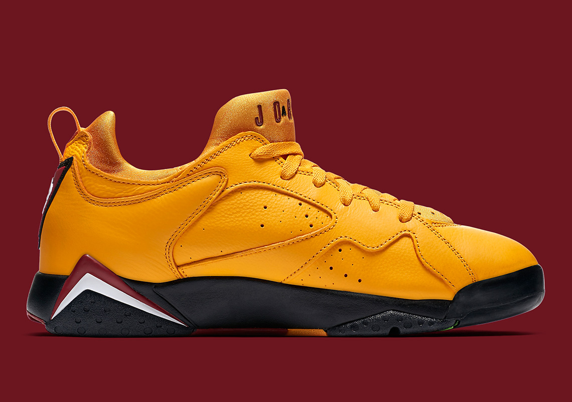 Air Jordan 7 Low Taxi 4