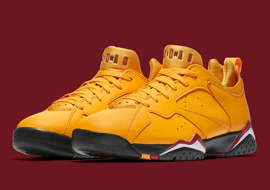 Air Jordan 7 Low Taxi 6