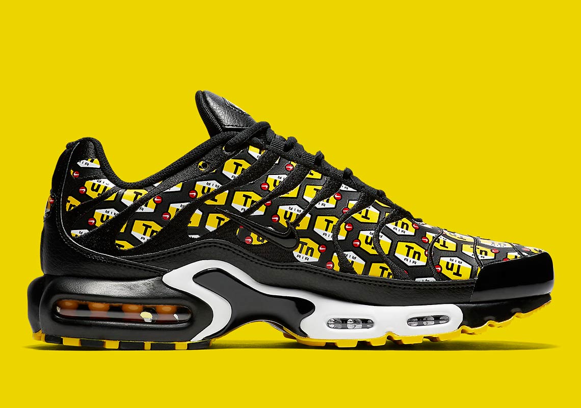 Nike Air Max Plus All Over Print Black Yellow 903827 002 1