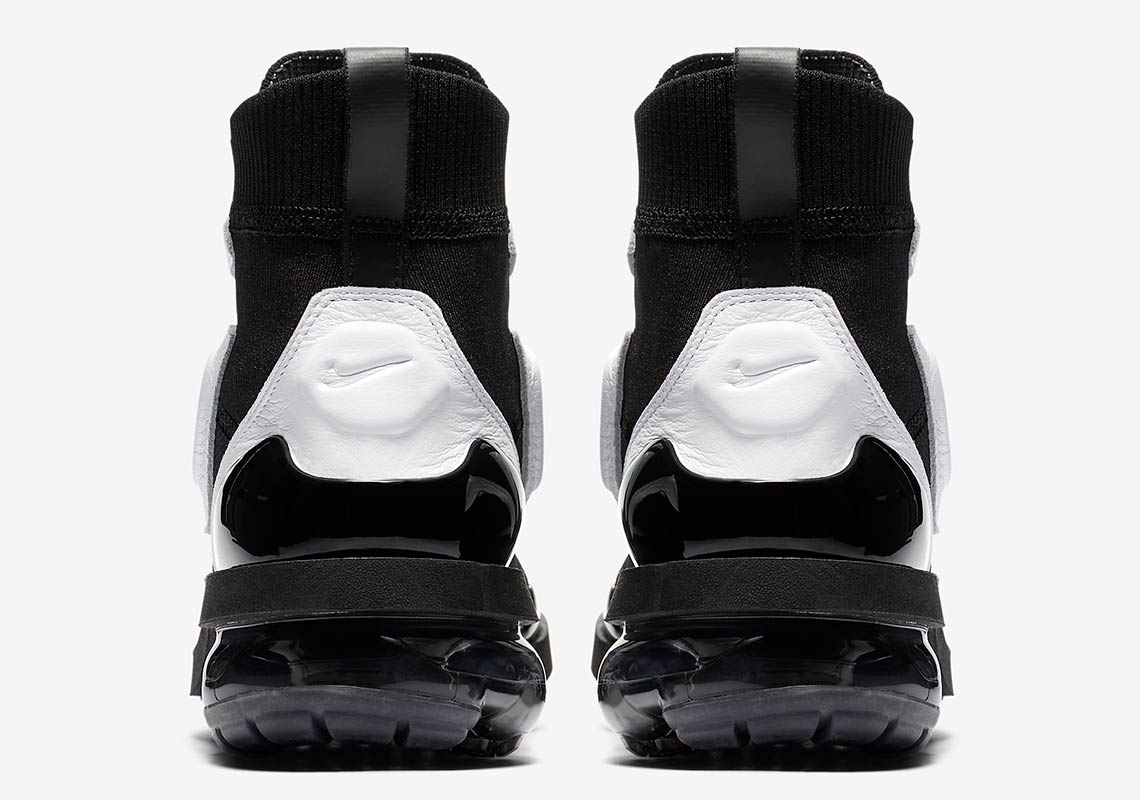 Nike Vapormax Light 2 Tuxedo Ao4537 002 4