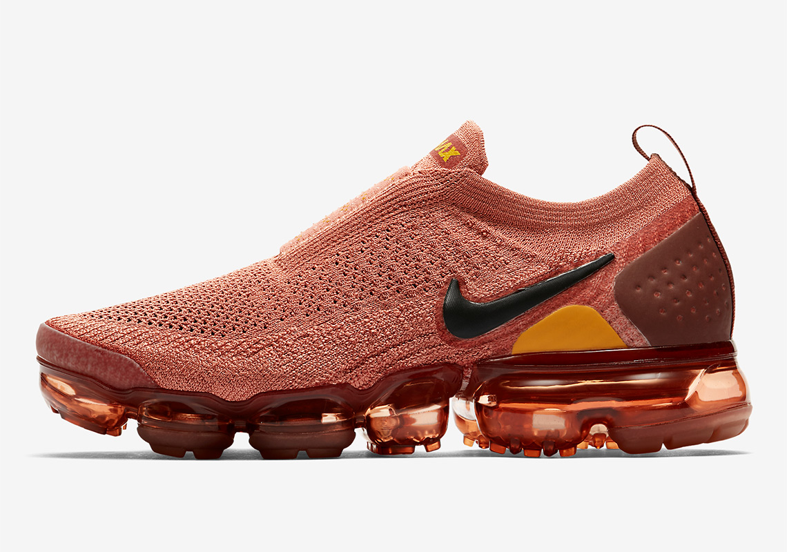 The Vapormax Moc 2 "Terra Blush" Arrives Next Week