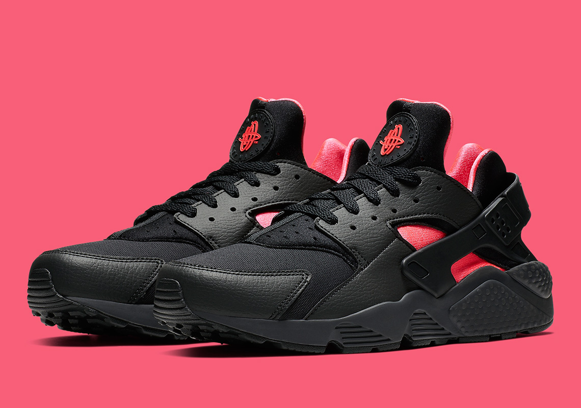 The Nike Air Huarache Is Arriving Soon In Black And Hot Pink