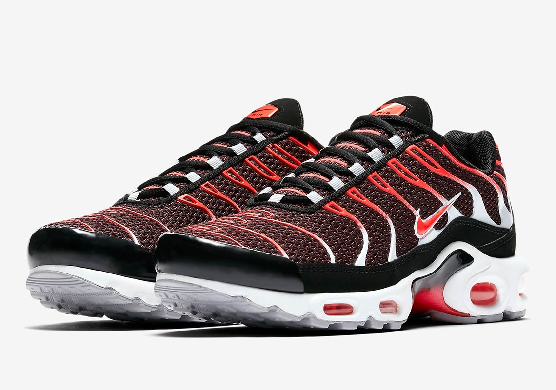 Nike Air Max Plus Hot Lava 852630 034 1