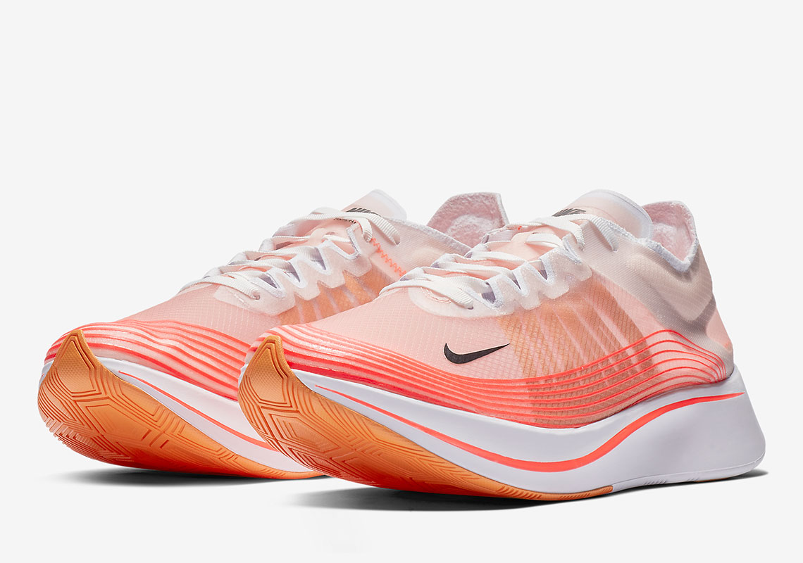 A Sporty New Colorway Of The Nike Zoom Fly SP Is Here