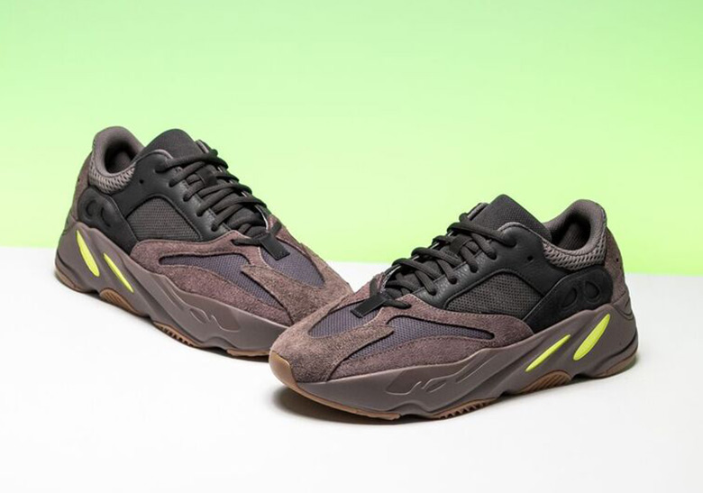 Adidas Yeezy Boost 700 Mauve 5