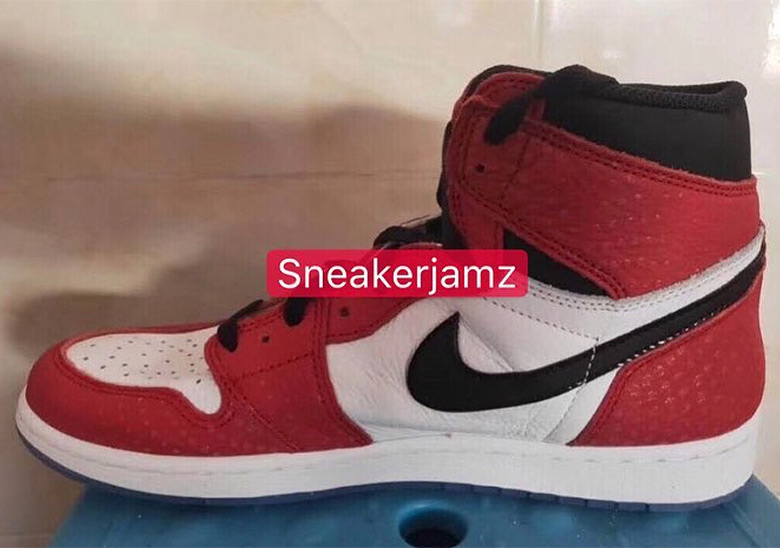 Air Jordan 1 Chicago Clear Soles 11