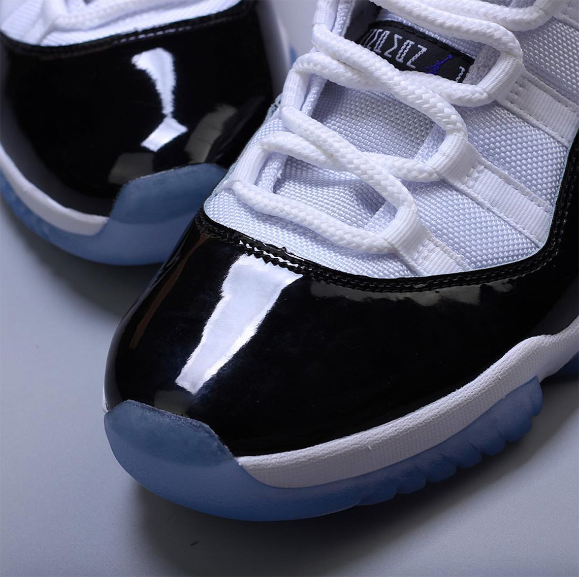 Jordan 11 Concord Shoes White Black 4