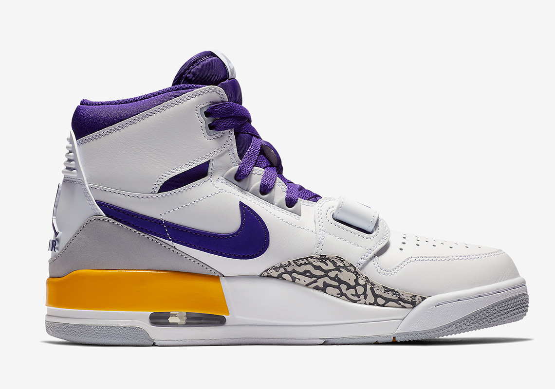 Jordan Legacy 312 Lakers Av3922 157 4