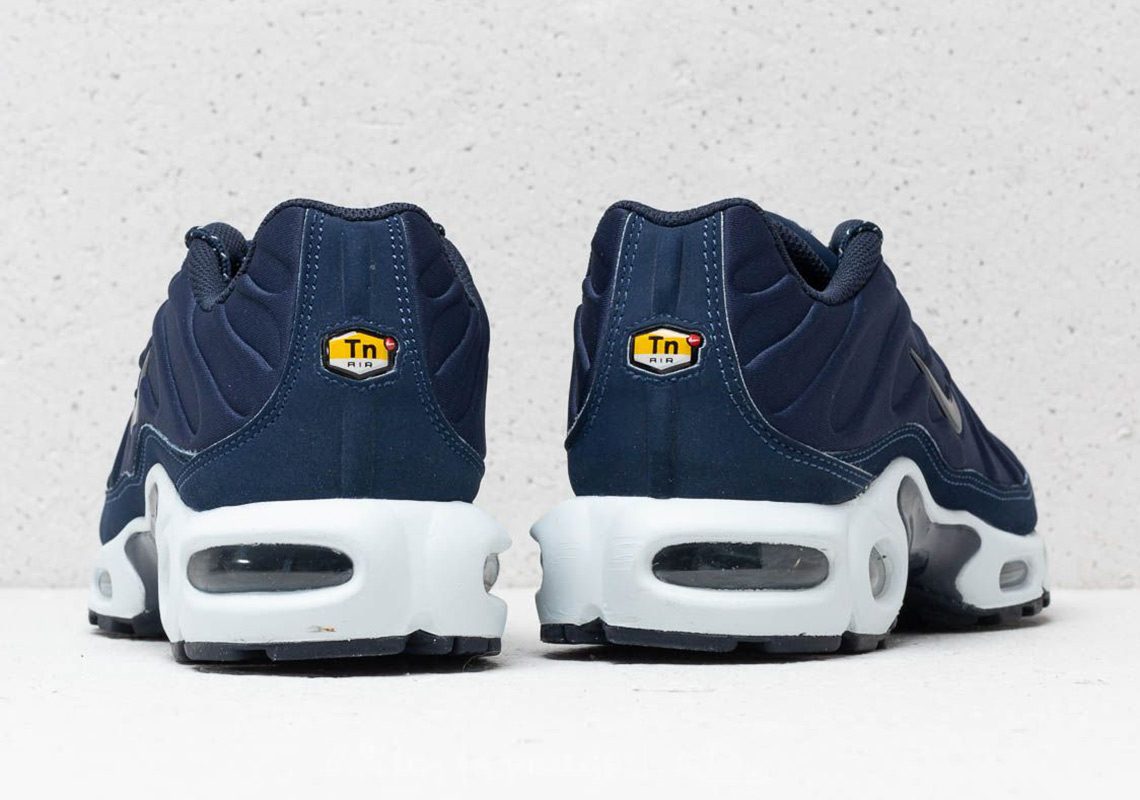 Nike Air Max Plus Midnight Navy 6