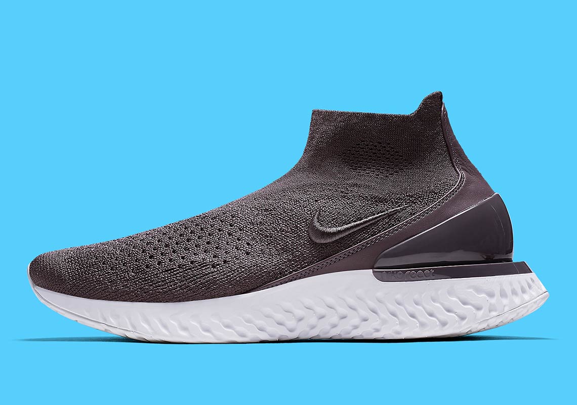 Nike's Rise React Flyknit Gets A "Thunder Grey" Makeover