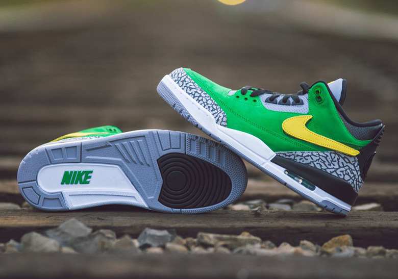 Oregon Ducks Football Get An Air Jordan 3 "Tinker Hatfield" PE With Removable Swooshes