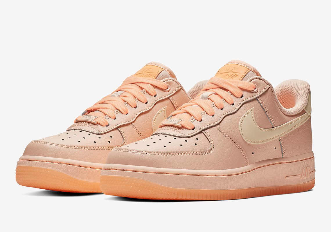 Nike Air Force 1 Crimson Tint Ao2132 800 1