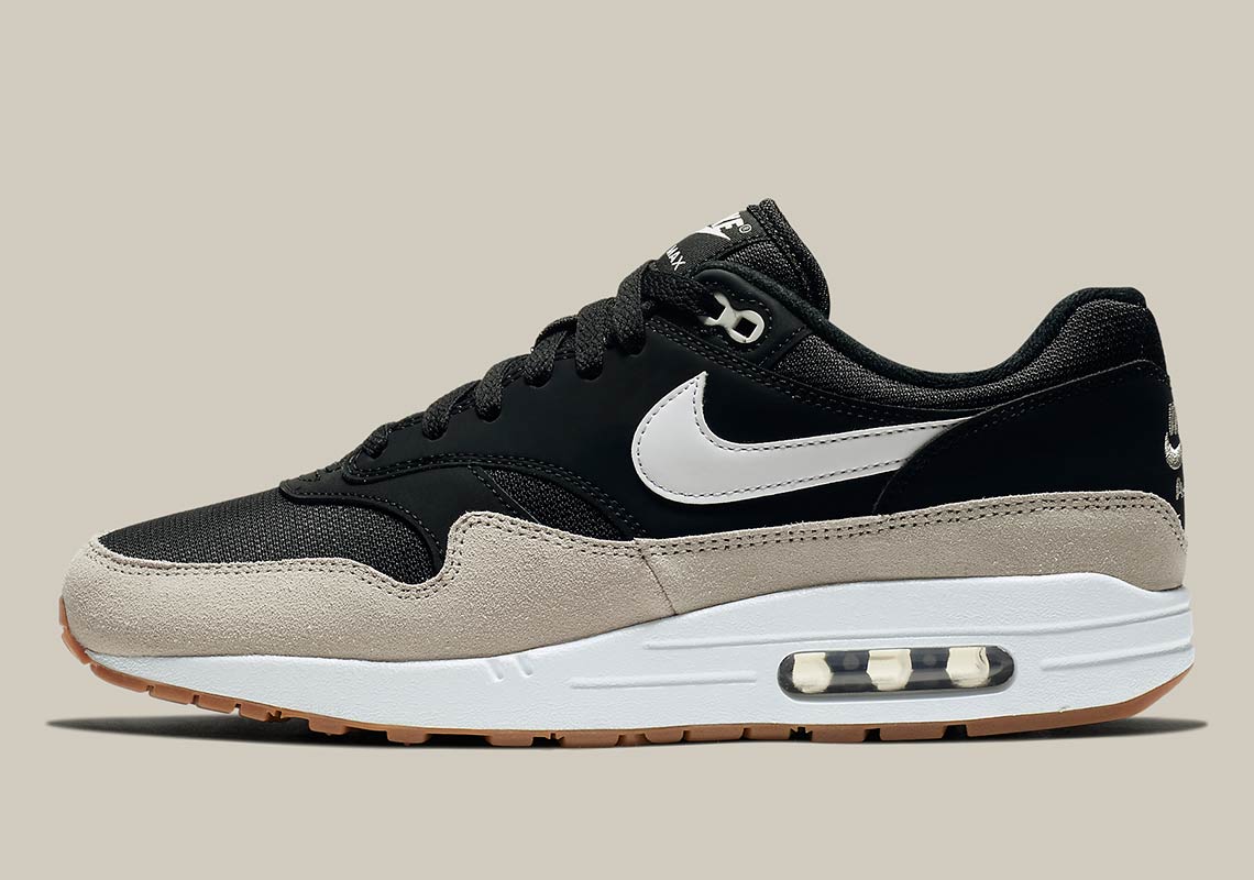 Nike Air Max 1 "Light Bone" Arrives With Gum Soles