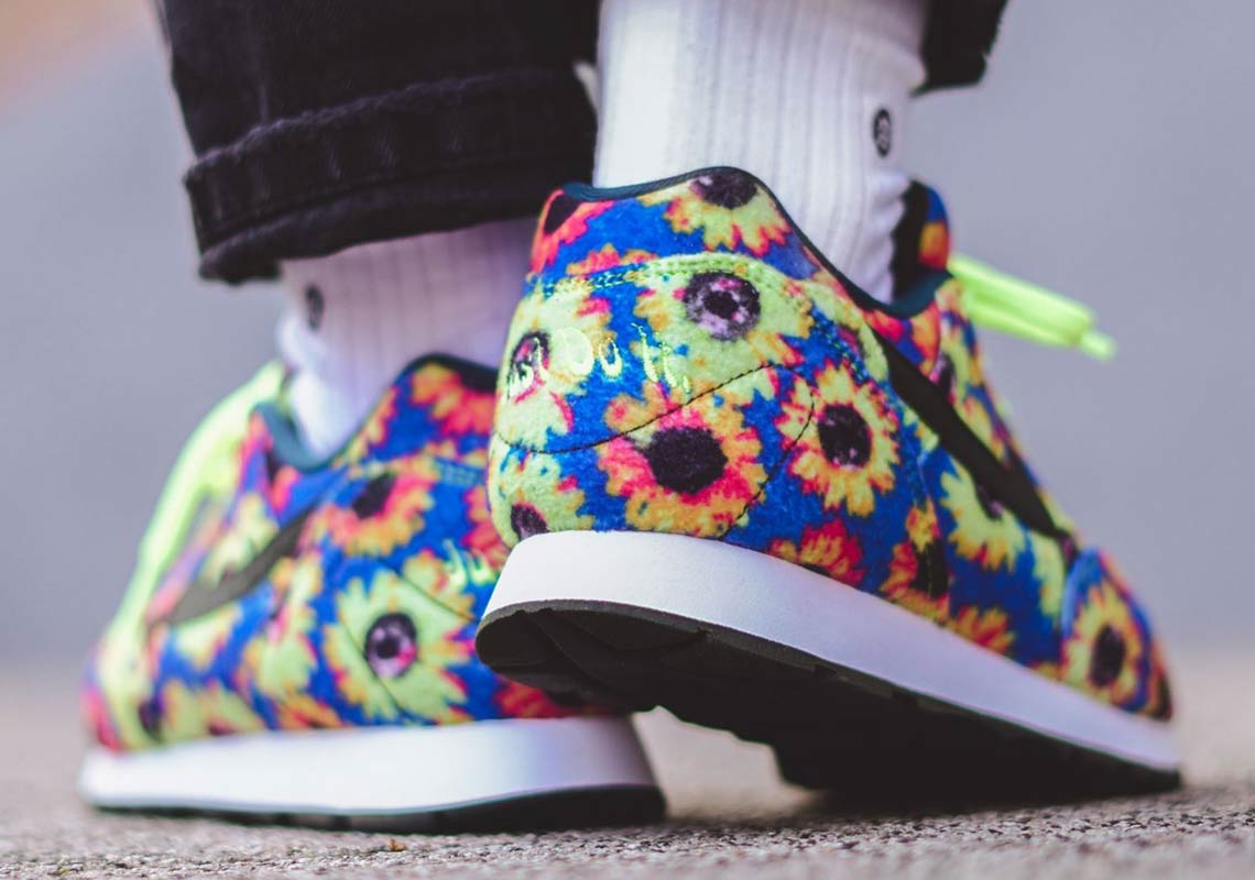 Nike Outburst Wmns Floral Aj8299 300 3