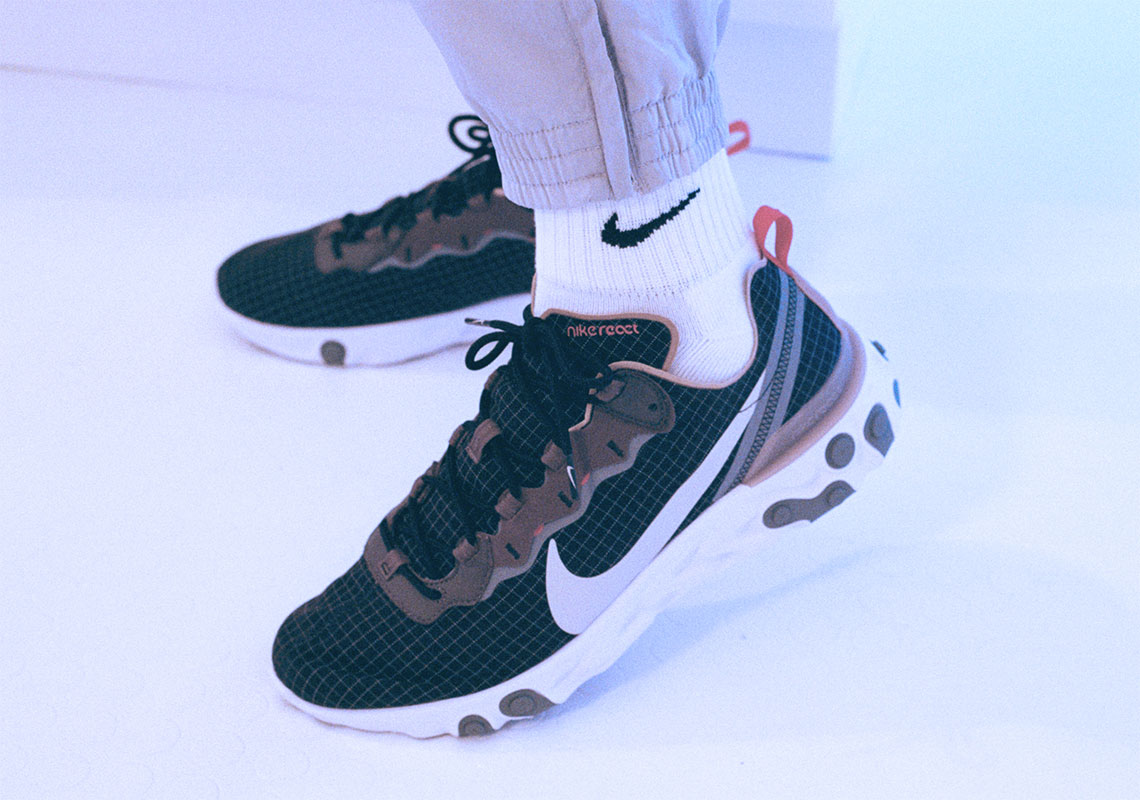 Nike React Element 55 Size Escape 4