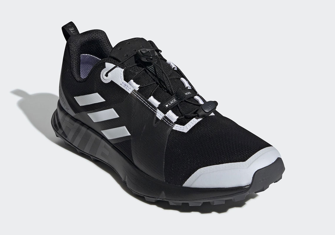 Adidas White Mountaineering Terrex Two Db3006 04