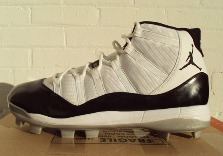 Air Jordan 11 Baseball Cleats