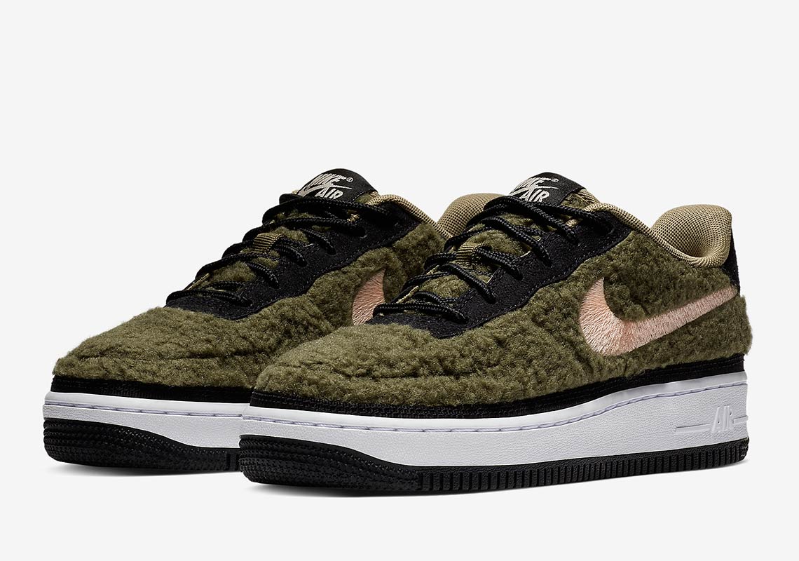 Nike Air Force 1 Low Shearling Av6673 300 1