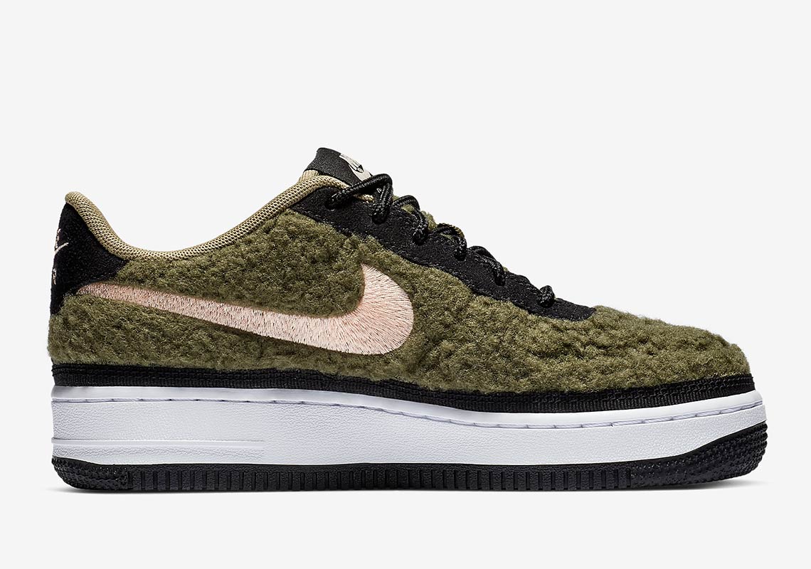 Nike Air Force 1 Low Shearling Av6673 300 4